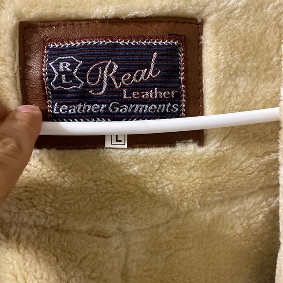 Men’s Genuine, leather bomber with faux shearling insulation - Picture 2 of 5